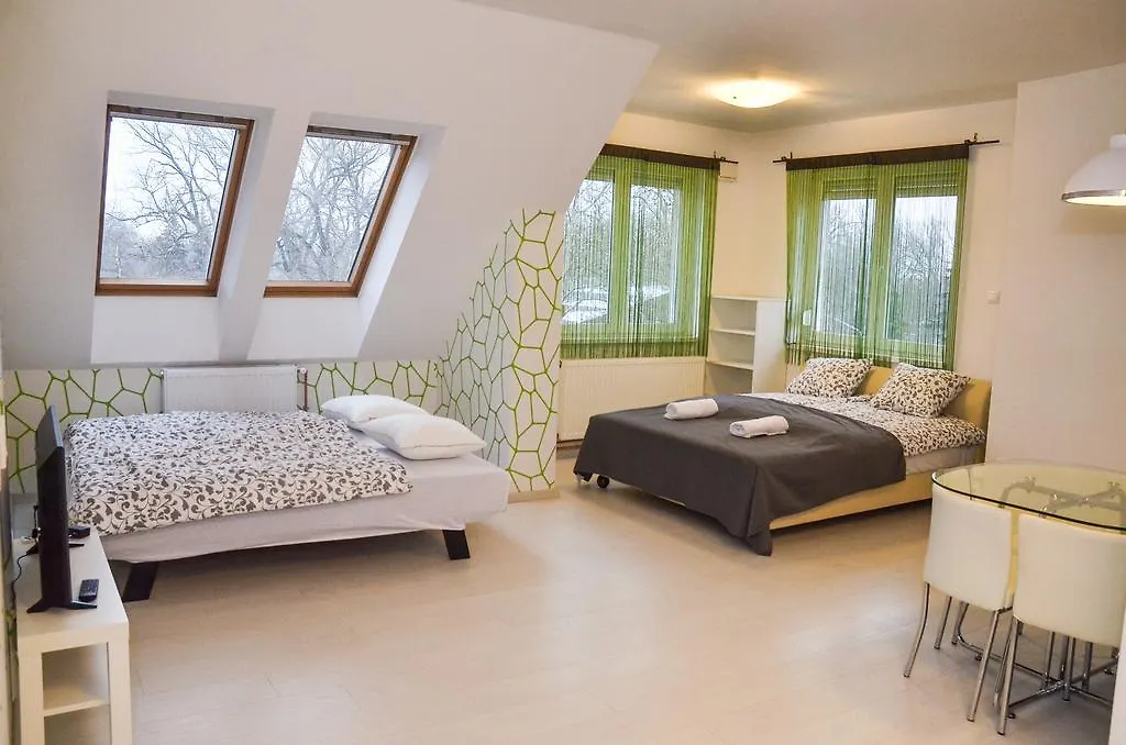 Strand Apartman Apartamento Hajdúszoboszló 0*,  Hungria
